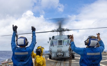 USS Wayne E. Meyer (DDG 108) Conducts Flight Operations