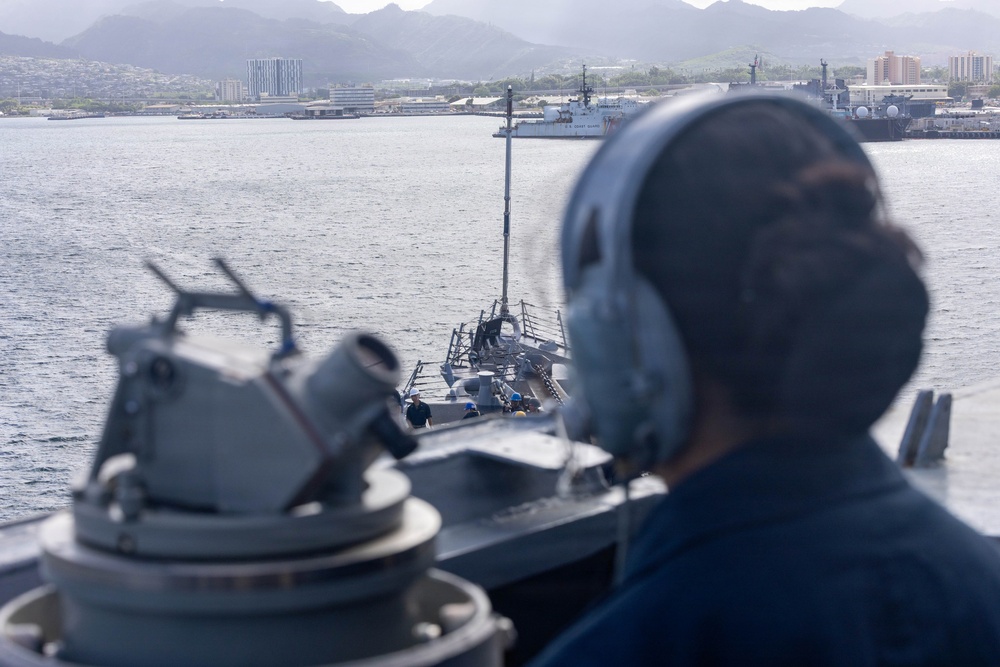 USS Wayne E. Meyer (DDG 108) Conducts Sea and Anchor