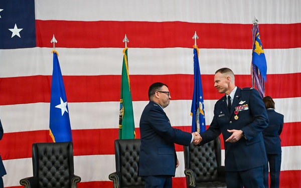 194th Wing welcomes a new commander