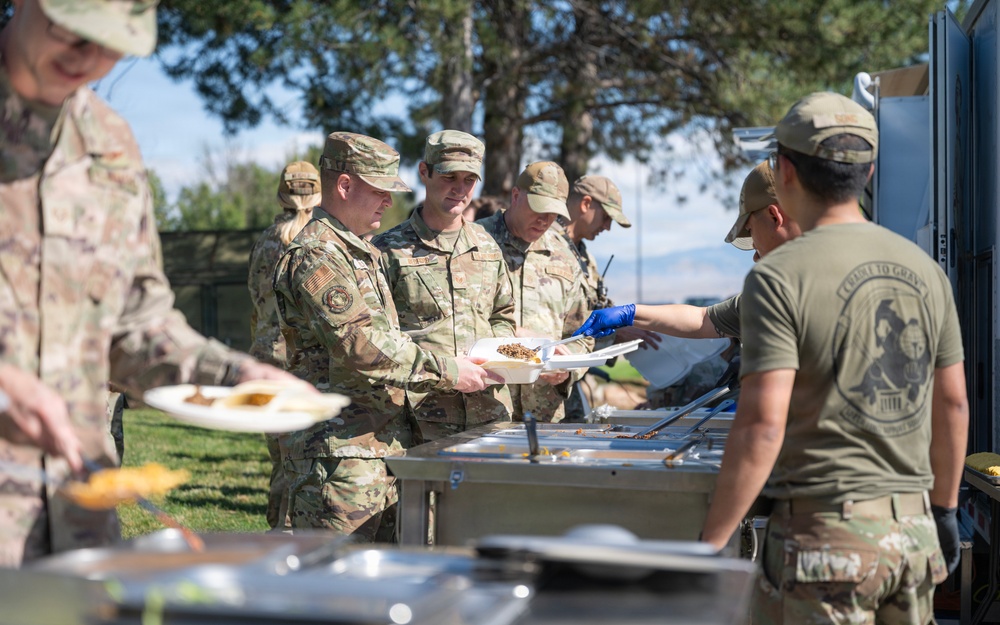 Feeding the Troops on the Go
