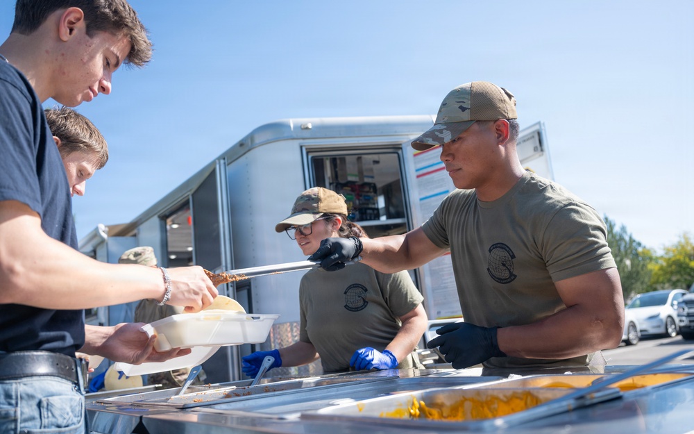Feeding the Troops on the Go
