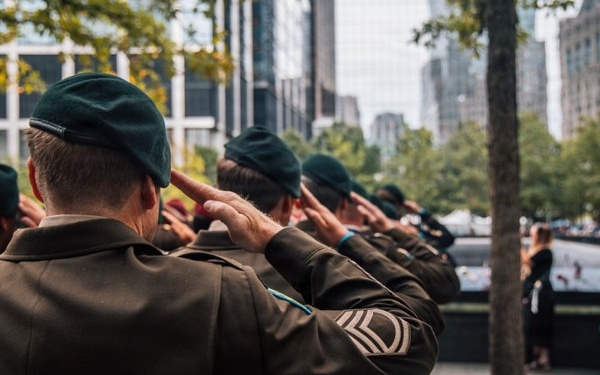 Green Berets Render Honors