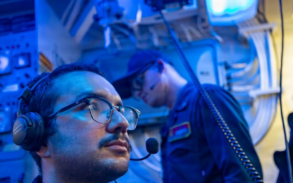 USS Benfold Conducts General Quarters