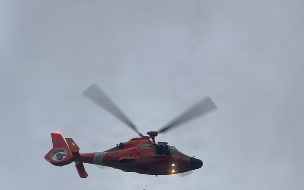Coast Guard rescues injured hiker from Three Sisters Wilderness