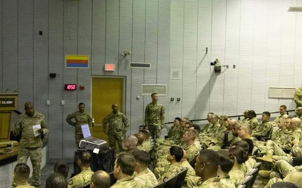 Army Reserve Cyber Soldiers Get Inside Look at OCAR