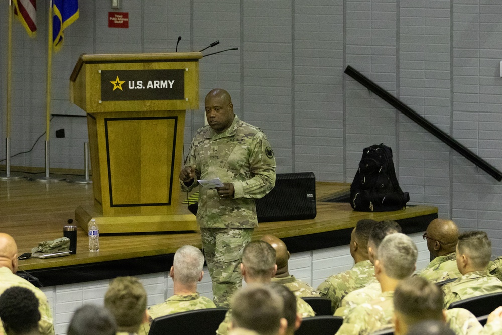 Army Reserve Cyber Soldiers Get Inside Look at OCAR