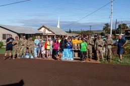 Hawaii Guardsmen reinforce Kauai community food distributions after storm damages from Hurricane Lowell