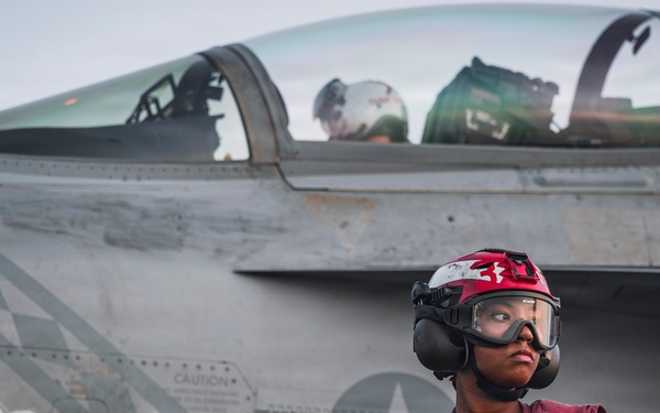 George Washington Conducts Flight Operations