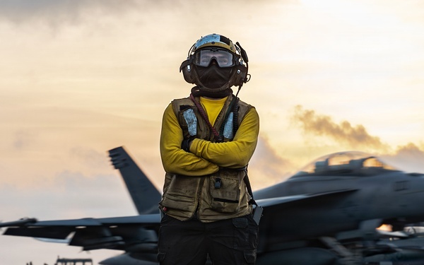 George Washington Conducts Flight Operations