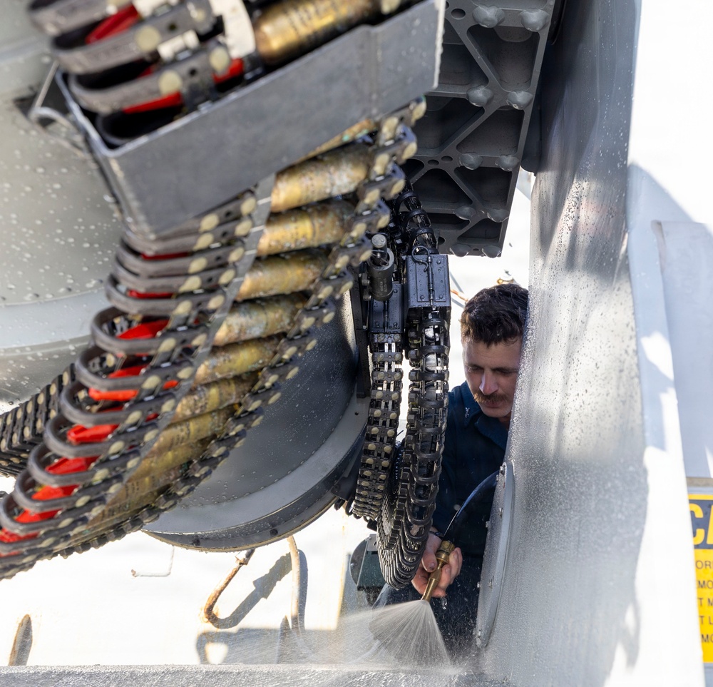 Freshwater Washdown Conducted by USS Benfold Sailors