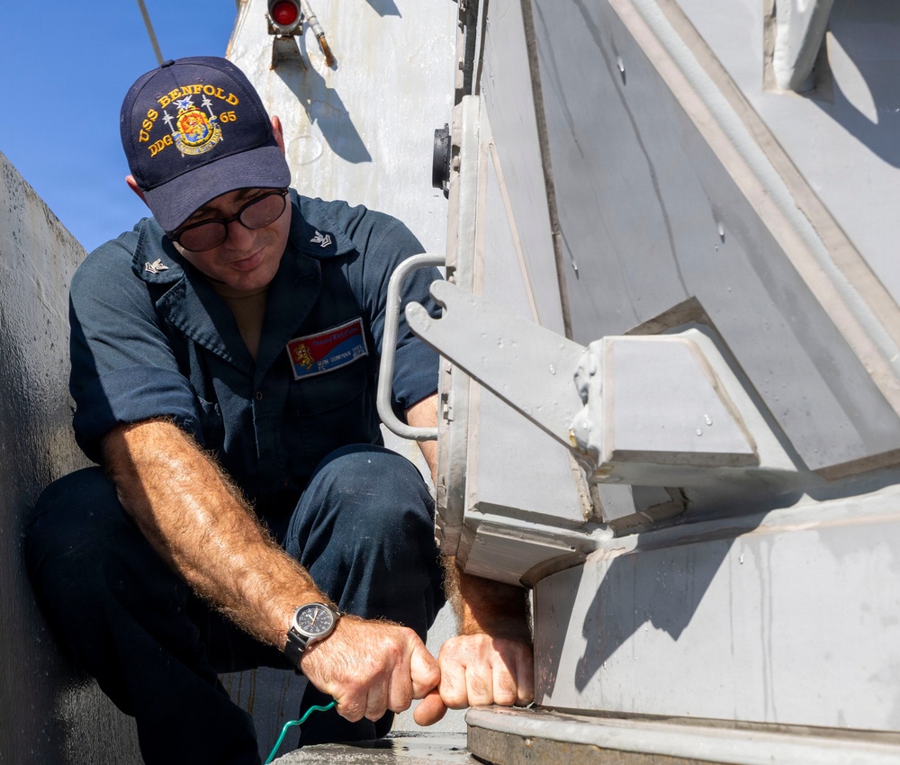 Freshwater Washdown Conducted by USS Benfold Sailors