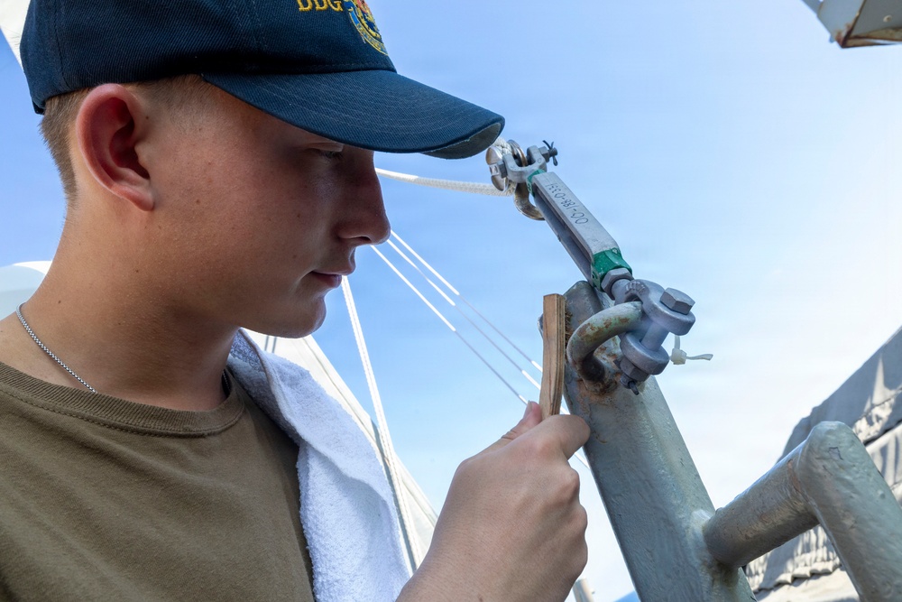 Freshwater Washdown Conducted by USS Benfold Sailors