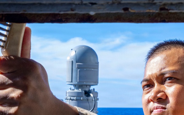 Freshwater Washdown Conducted by USS Benfold Sailors