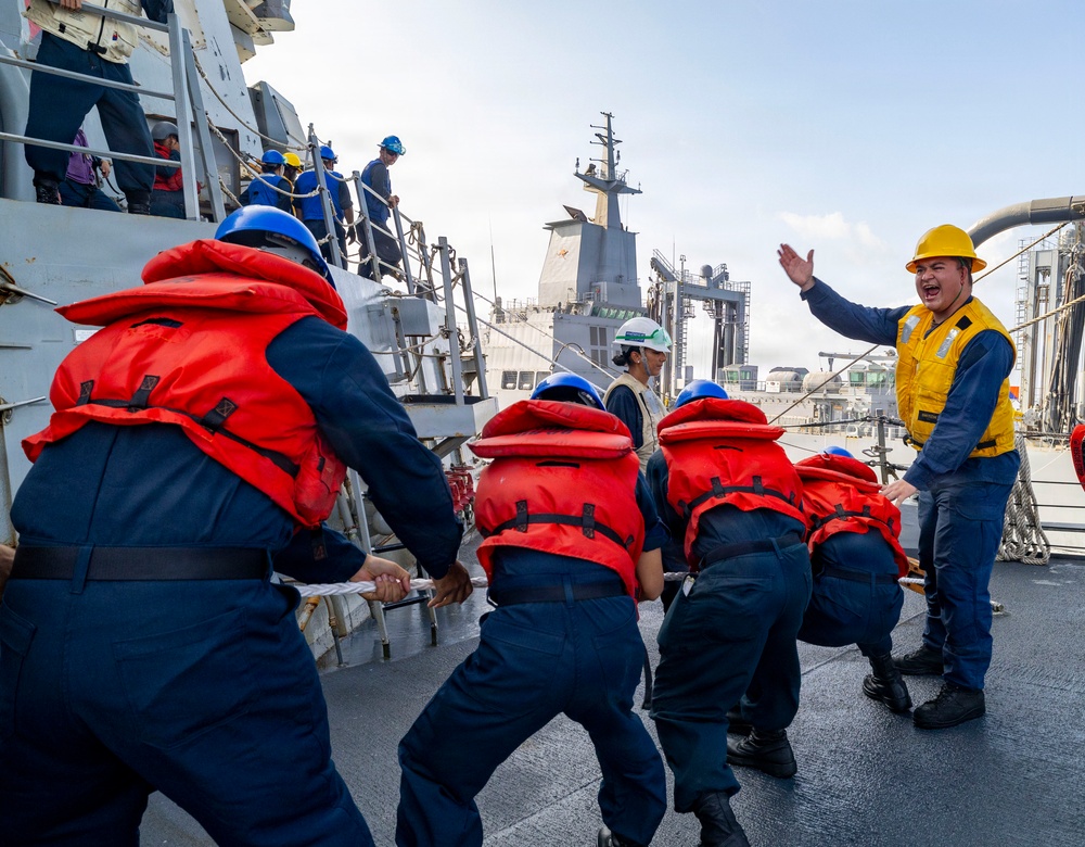 USS Benfold Completes a Replenishment-at-Sea with HMAS Supply