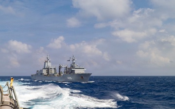 USS Benfold Completes a Replenishment-at-Sea with HMAS Supply