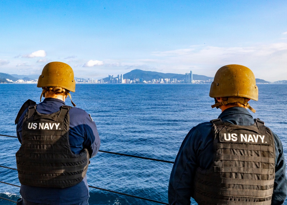USS Benfold Makes a Port Call in Busan