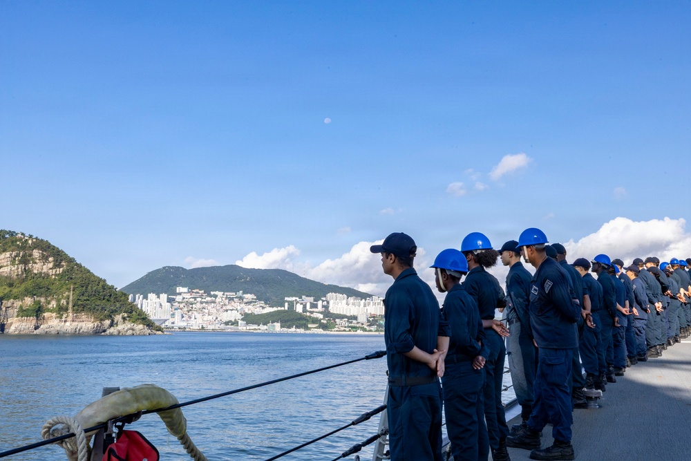 USS Benfold Makes a Port Call in Busan