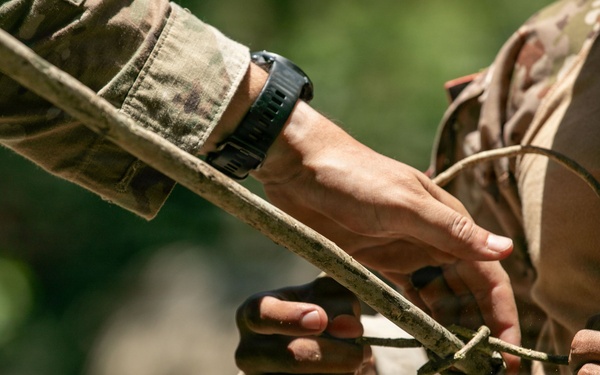 U.S., Peruvian and Chilean soldiers conduct jungle survival training, SV26