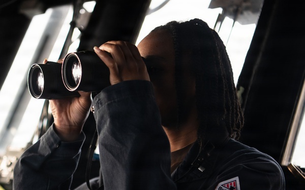 USS Boxer Sailors Stand Bridge Watch