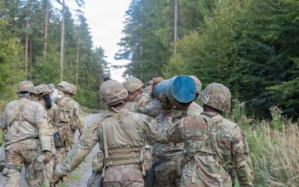 2d Cavalry Regiment’s Regimental Support Squadron’s Spur Ride tests Soldiers’ strength, skills, and teamwork