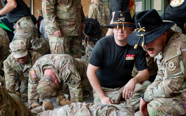 2d Cavalry Regiment’s Regimental Support Squadron’s Spur Ride tests Soldiers’ strength, skills, and teamwork