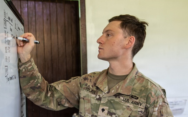 82nd Airborne medical training in Peru, SV26