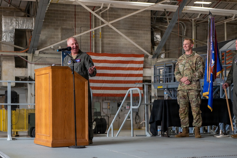 Airmen assumes command of the 139th Airlift Wing