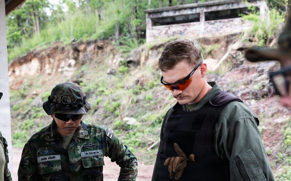 U.S. Marines and Thailand Mine Action Center participate in Deployed for Training Bilateral EOD Exercise