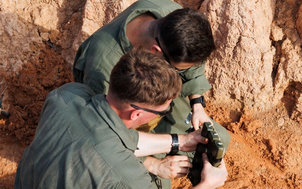 U.S. Marines and Thailand Mine Action Center participate in Deployed for Training Bilateral EOD Exercise