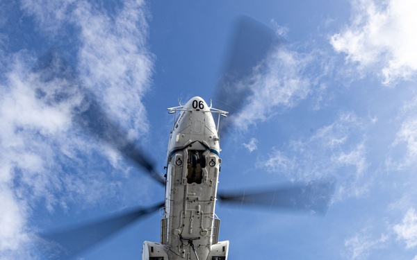USS Mustin conducts vertical replenishment-at-sea with USNS Cesar Chavez