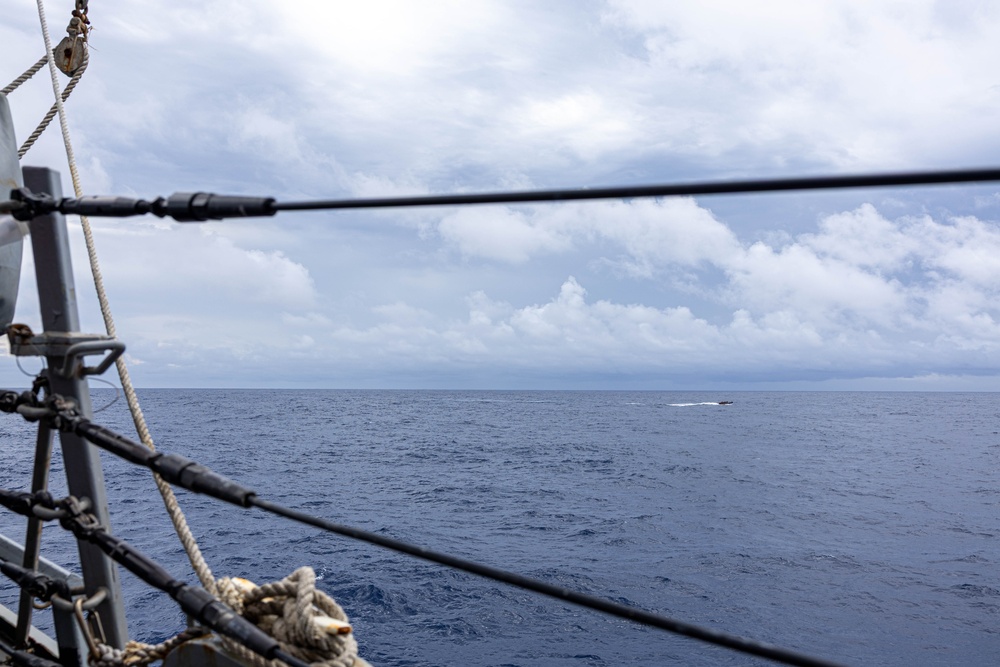 USS Mustin conducts boats operations