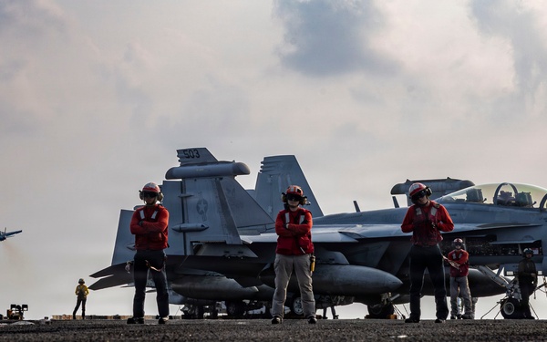 Abraham Lincoln Conducts Flight Operations