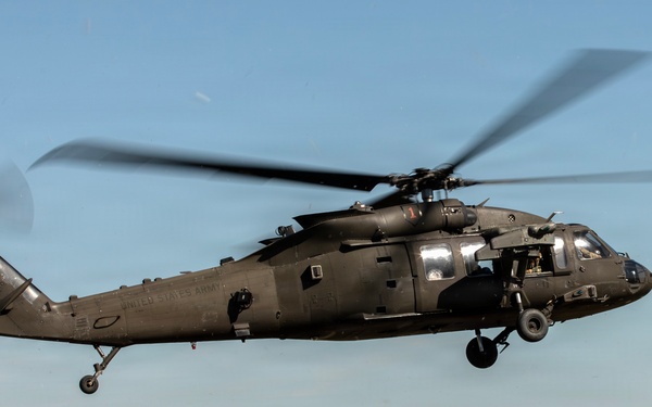 KFOR RC-E aviators conduct multinational air movement training with Italian Armed Forces