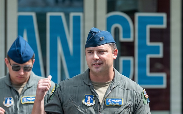 Local employers tour Kentucky Air National Guard and Air Force Museum
