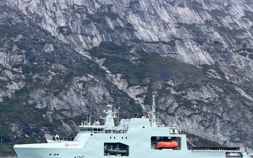 Distinguished Visitor Day Highlighted During Operation NANOOK TUUGALIK