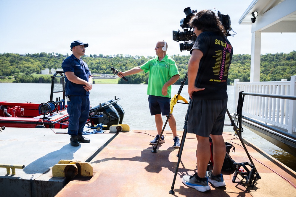 Coast Guard enforces Riverfest safety zone