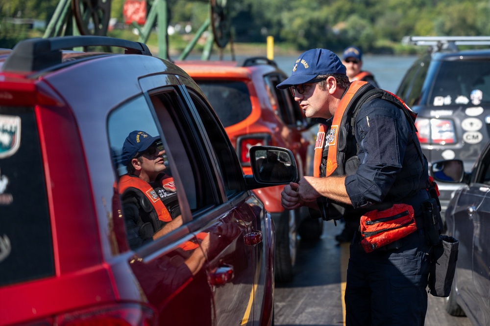 Coast Guard enforces Riverfest safety zone