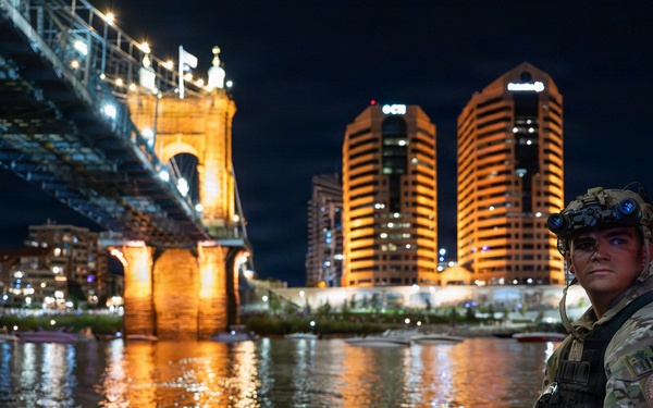 Coast Guard enforces Riverfest safety zone