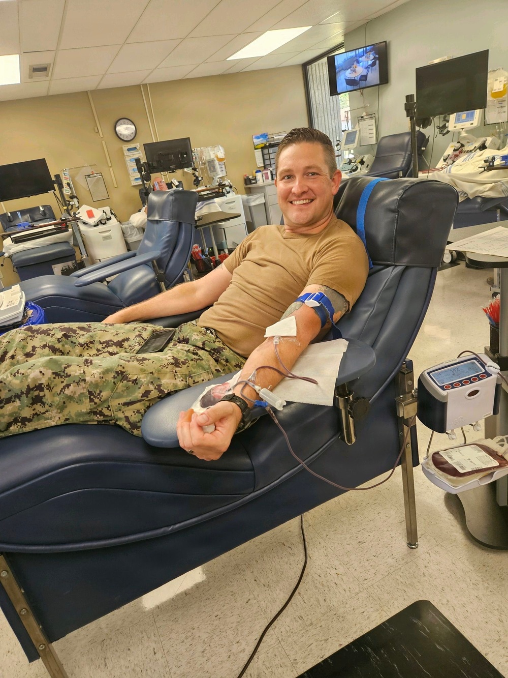 NTAG Mid America Sailors Support National Blood Supply