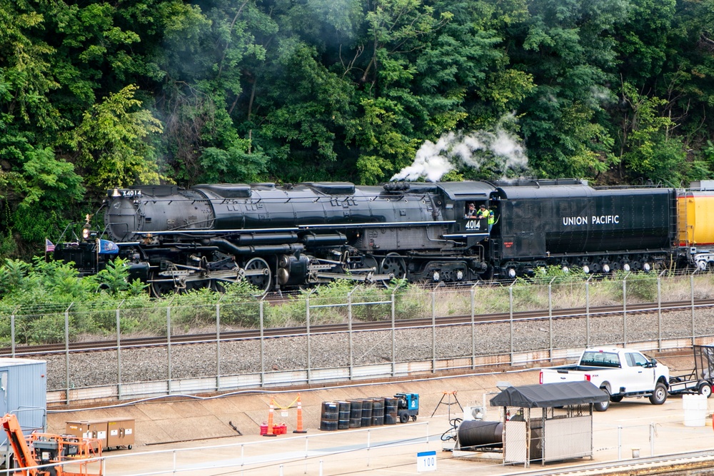 Big Boy No. 4014 at Emsworth Locks and Dams - USACE Pittsburgh District