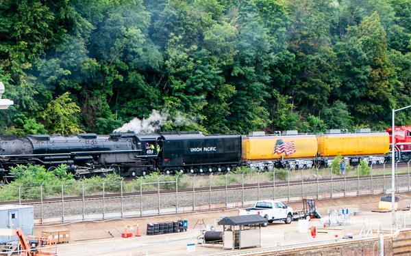 Big Boy No. 4014 at Emsworth Locks and Dams - USACE Pittsburgh District