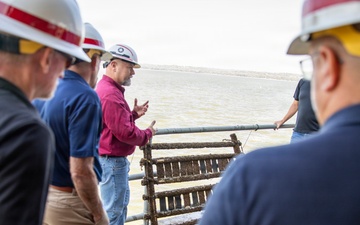 Walla Walla District visits Gavins Point for operations collaboration, zebra mussel education