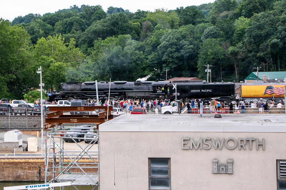 Big Boy No. 4014 at Emsworth Locks and Dams - USACE Pittsburgh District