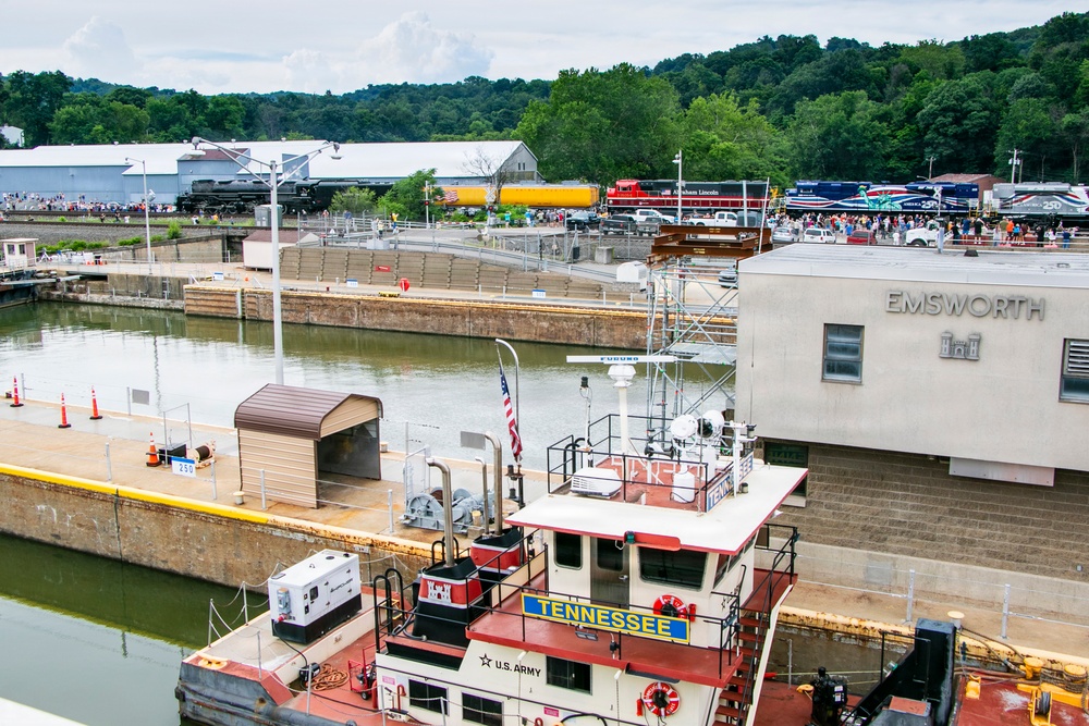 Big Boy No. 4014 at Emsworth Locks and Dams - USACE Pittsburgh District