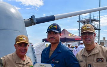 SWOBOSS Visits USS Chosin (CG 65)