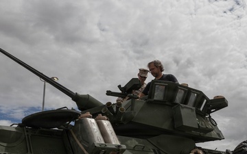 U.S. Marines, spouses and veterans celebrate 3d Light Armored Reconnaissance Battalion’s 40th Anniversary