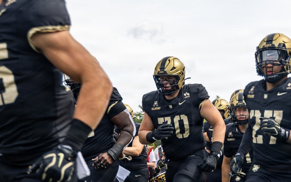 Army Black Knights Battle USF Bulls at Michie Stadium