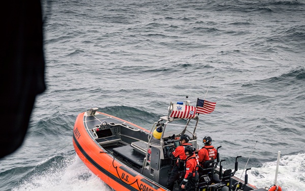 U.S., Royal Canadian Navy conduct BOARDEX during Combined Sail