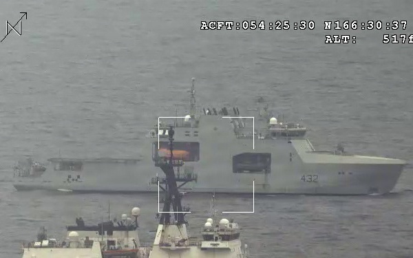 U.S., Royal Canadian Navy conduct BOARDEX during Combined Sail