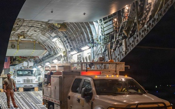 Team Hickam airlifts electrical infrastructure vehicles to Kauai after Hurricane Lowell